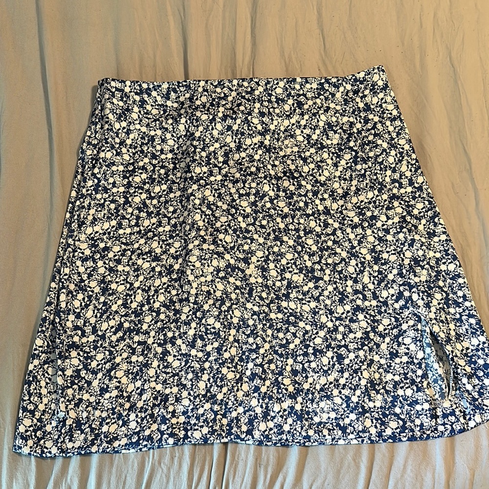 Printed silky skirt